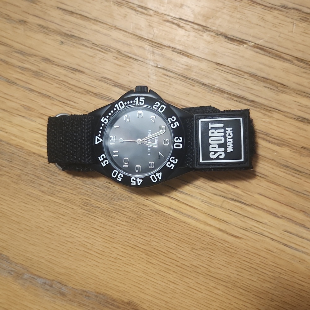 Men's black sports watch